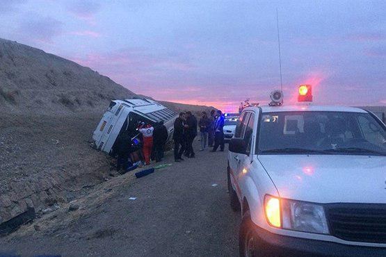 9 کشته و 36 مصدوم بر اثر واژگونی اتوبوس در خراسان +عکس