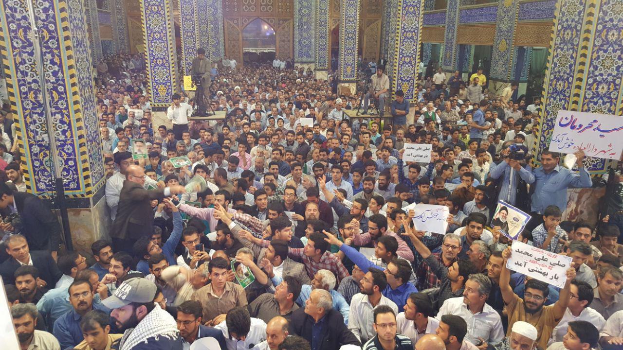 استقبال از رئیسی در مسجدحظیره یزد +عکس