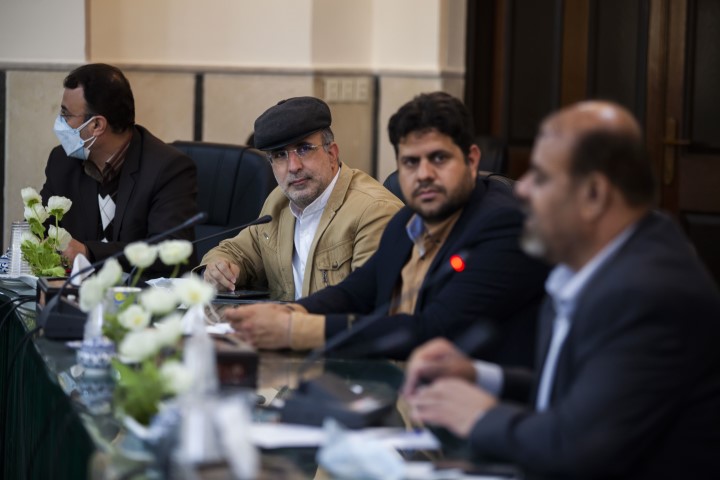 دیدار جمعی از ایثارگران یزدی با وزیر پیشین نفت