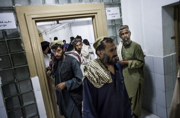 افغانستان یک هفته در بیمارستان