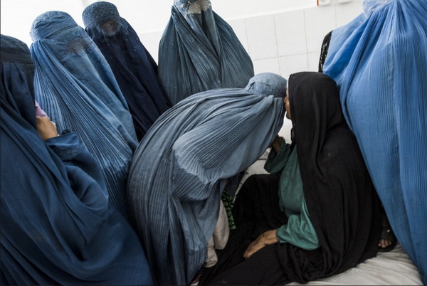 افغانستان یک هفته در بیمارستان