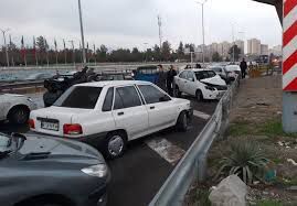 مصدومیت ۵ نفر در تصادف زنجیرهای سوادکوه