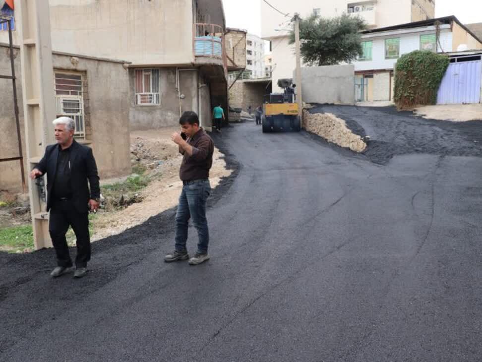 پخش ۲۰۰ هزار مترمربع آسفالت در روستا‌های لرستان