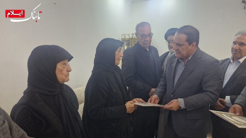 شهدا رمز وحدت و انسجام ملی هستند/ دشمن در شناخت فرهنگ شهادت دچار اشتباه استراتژیک است
